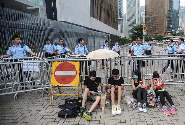 Hong Kong'da Gösterilerin Dozu Artacak