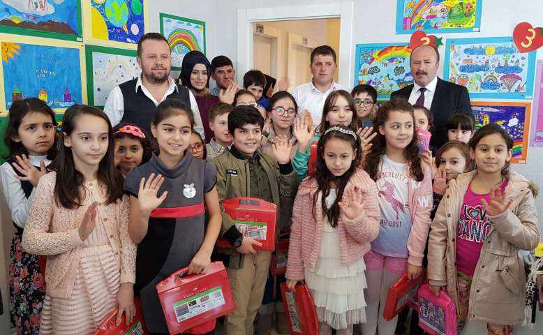 Çocuklar Hayallerini Ova Kule’de Paylaştı