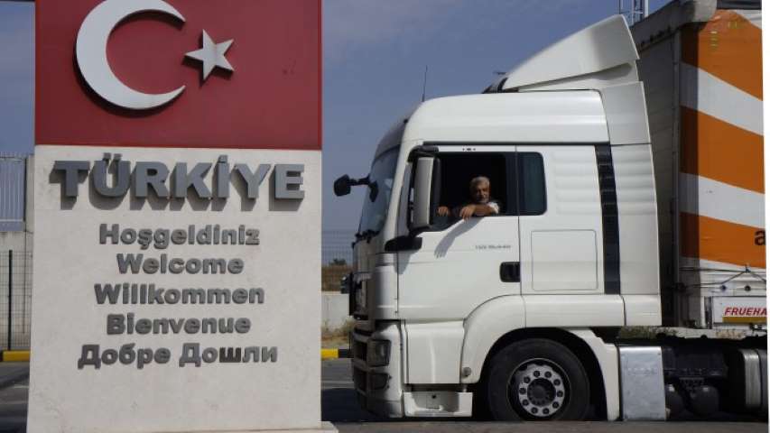 Kapıkule'de Kuyruk 'Sınır'ı Aştı