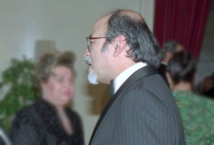 Erol Simavi Vefat Etti