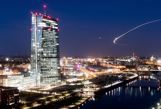  ECB Faiz Oranlarını Değiştirmedi