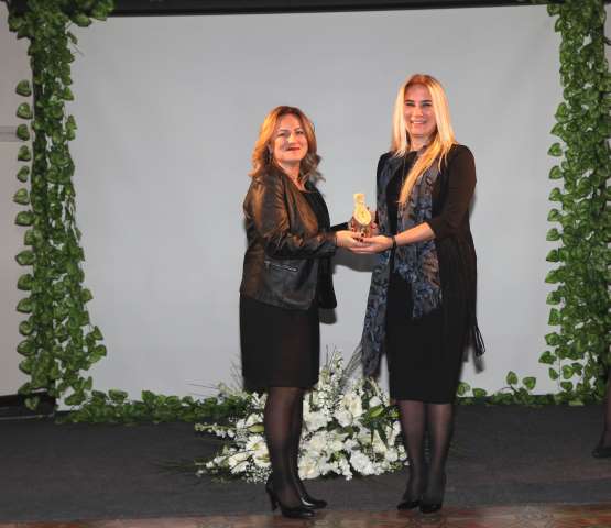 Soyak’ın “Akıllı Yıldızlar”ına 4. Ödül Geldi