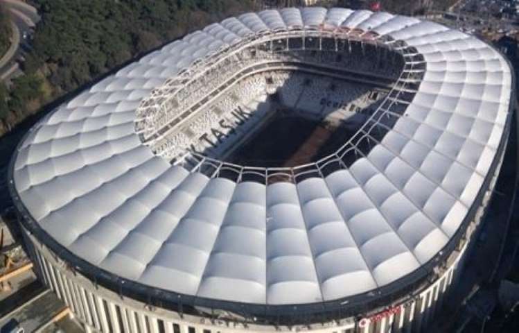 Vodafone Arena’nın Çatısı Tamamlandı!