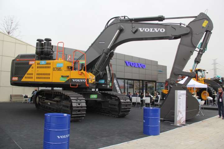 Volvo Yeni Amiral Gemilerini İlk Kez Sergiledi