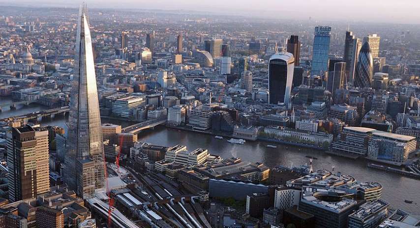 Londra'da Konut Fiyatları Düşüşte