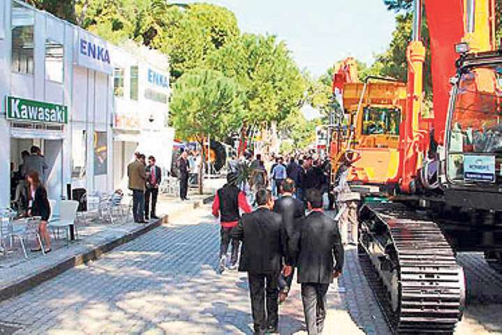 "İş Makinelerinin Yerleri Blok Taşçılara Verilmeli"