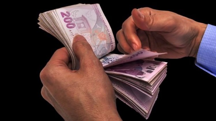 Ticari Kredi Faizlerinde Bir Yılın En Hızlı Düşüşü