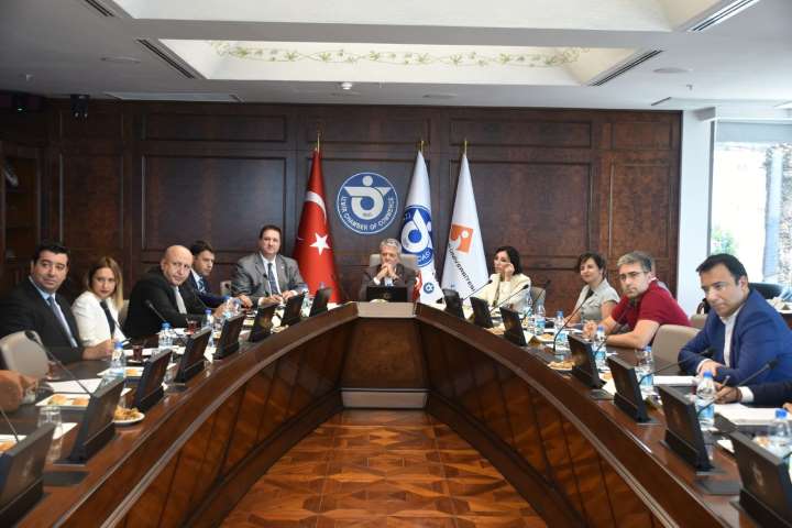 Türkiye-ABD Ekonomik İlişkileri İZTO’da Değerlendirildi