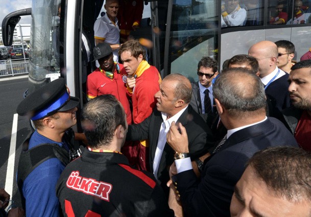 Fatih Terim İngiliz Polisle Tartıştı