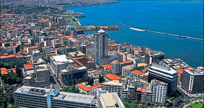İzmir'de Nüfus Arttı