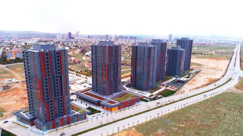 Bulvar Loft’ta 200 Aile Yaşama Koştu 