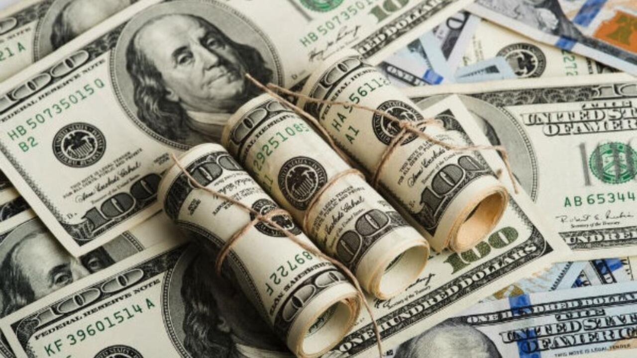 Dolar Rekora Gidiyor