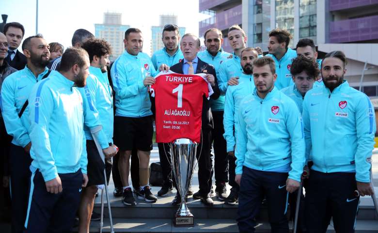 Ağaoğlu, Ampute Millilere ÇekmeköyPark’tan Dairelerini Verdi