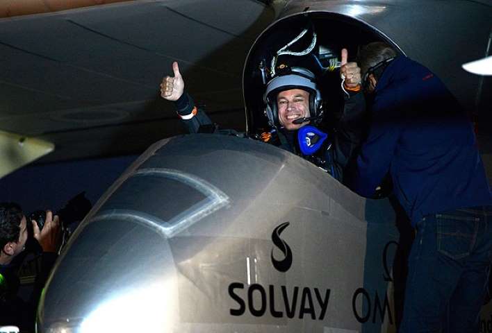 Güneş Enerjisiyle Uçuşta Başarı