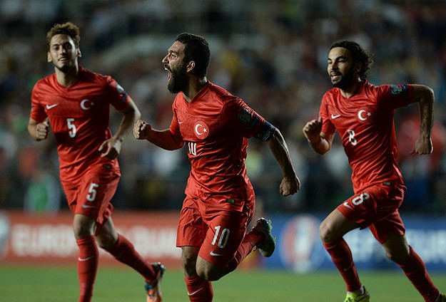 Milliler Arda İle Güldü