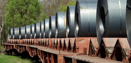 Rusya ve Ukrayna Çelik Üreticileri Fiyatlarını Sabit Tutuyor