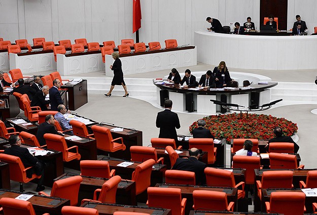 Alkol Düzenlemesi Meclis Genel Kurulu'ndan Geçti