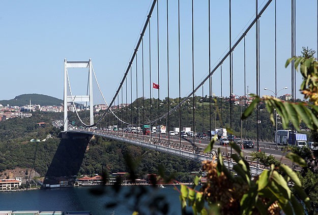 "Boğaziçi"nin Silüetini Değiştirecek İhaleye Erteleme