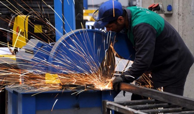 İmalat PMI 3,5 Yılın Zirvesinde