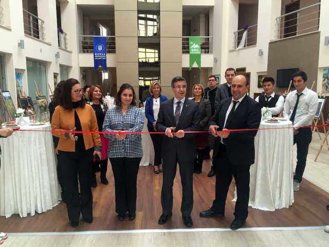 ‘Griye Veda Renklere Merhaba`