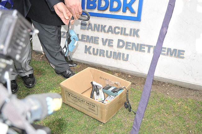 Kuyumculardan BDDK'yı Protesto