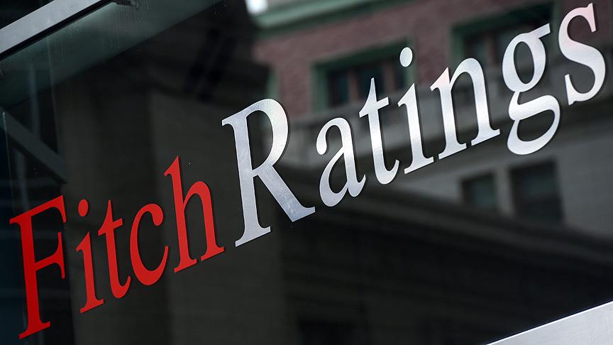Fitch 15 Türk Bankasının Kredi Notunu Düşürdü