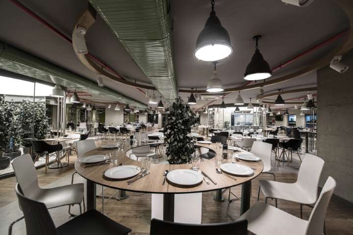Yemekhane Tasarımında Yenilikçi Yaklaşım: Doğuş Maslak Restaurant