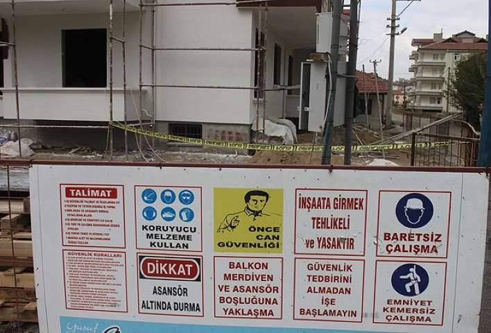 İnşaatlardaki İskele Ve Merdivenler Uluslararası Standartlarda Olacak