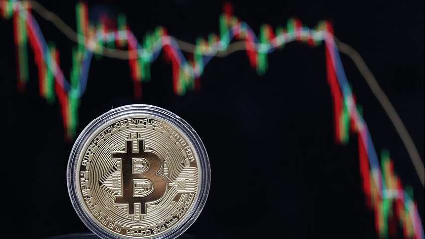 Bitcoin 10 Bin Doları Gördü