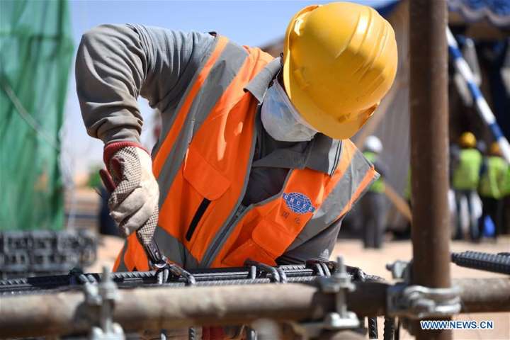 Mısır'da Güneş Enerji Santrali İnşaası Başladı