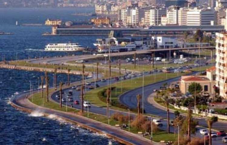 TOKİ Kentsel Dönüşümle İzmir'in Çehresini Değiştiriyor