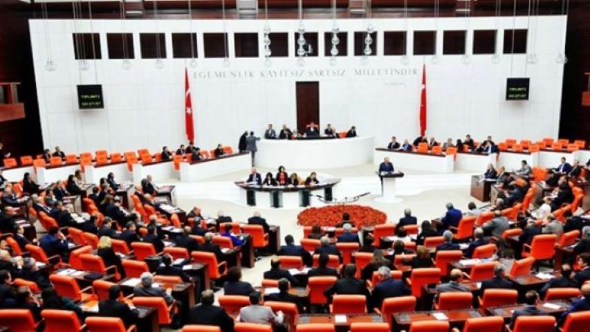 Muhalefete KHK'lar İçin Komisyon Teklifi