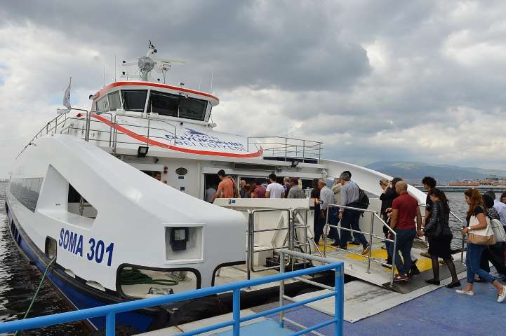 "İzmir'de Bayram Ulaşımı Yarı Yarıya" İndirimli
