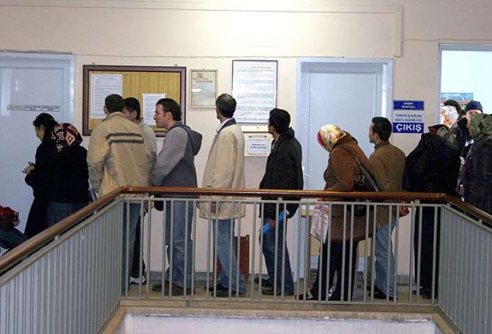 "Geçici İşler" En Büyük İşsizlik Nedeni