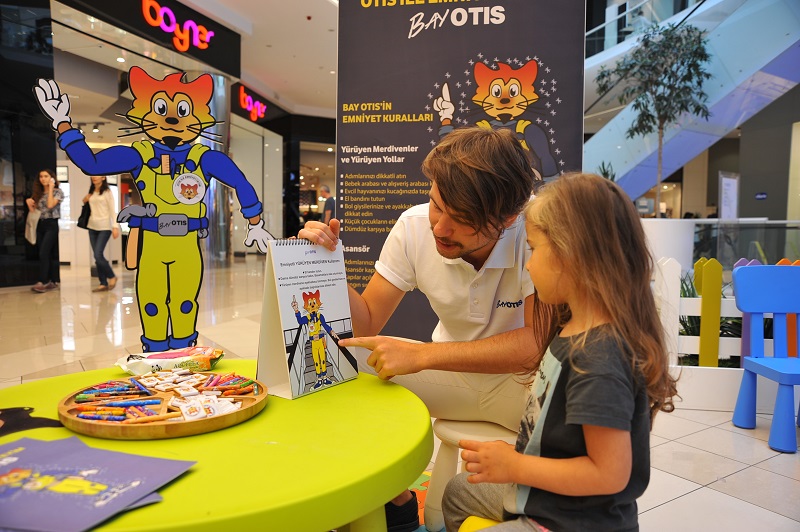 ‘Bay Otis’ Çocukları Bilinçlendiriyor