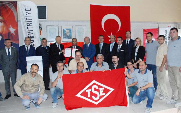 Ege Vitrifiye’ye TSE’den “Çift Yıldız Belgesi”