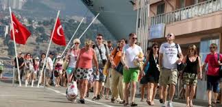 Yabancı Turist Türkiye'yi "Paket Tur"ladı