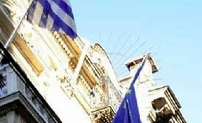 Yunanistan, Yurdışındaki 4 Gayrimenkulünü Sattı