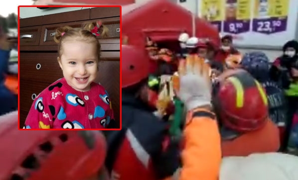 İzmir'de yaklaşık 65 saat sonra 3 yaşındaki Elif enkazdan yaralı çıkarıldı