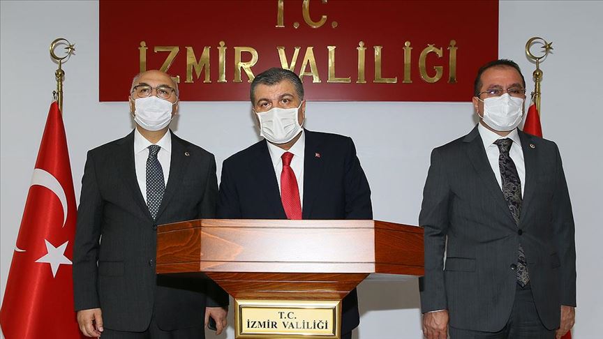 Sağlık Bakanı Koca, İzmir Valiliğinde açıklamalarda bulundu: