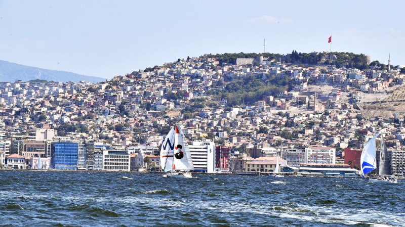 İzmir'de Tüm Yapı İzinlerine Standart Getirildi