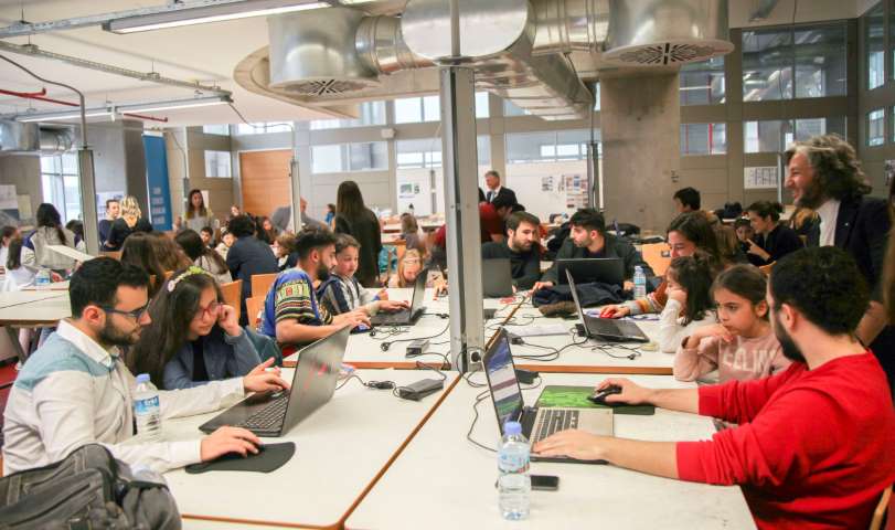 Minik Mimarlar İş Başında