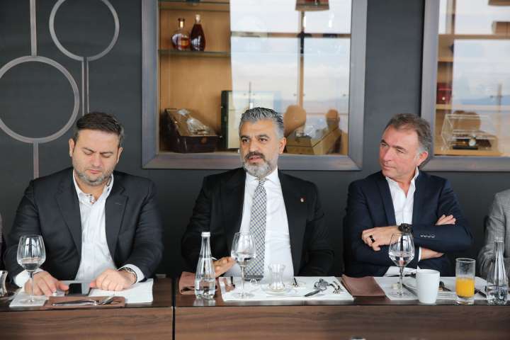 Mobilya Sektörü ‘Çeyrek Altın’la Eleman Arıyor!