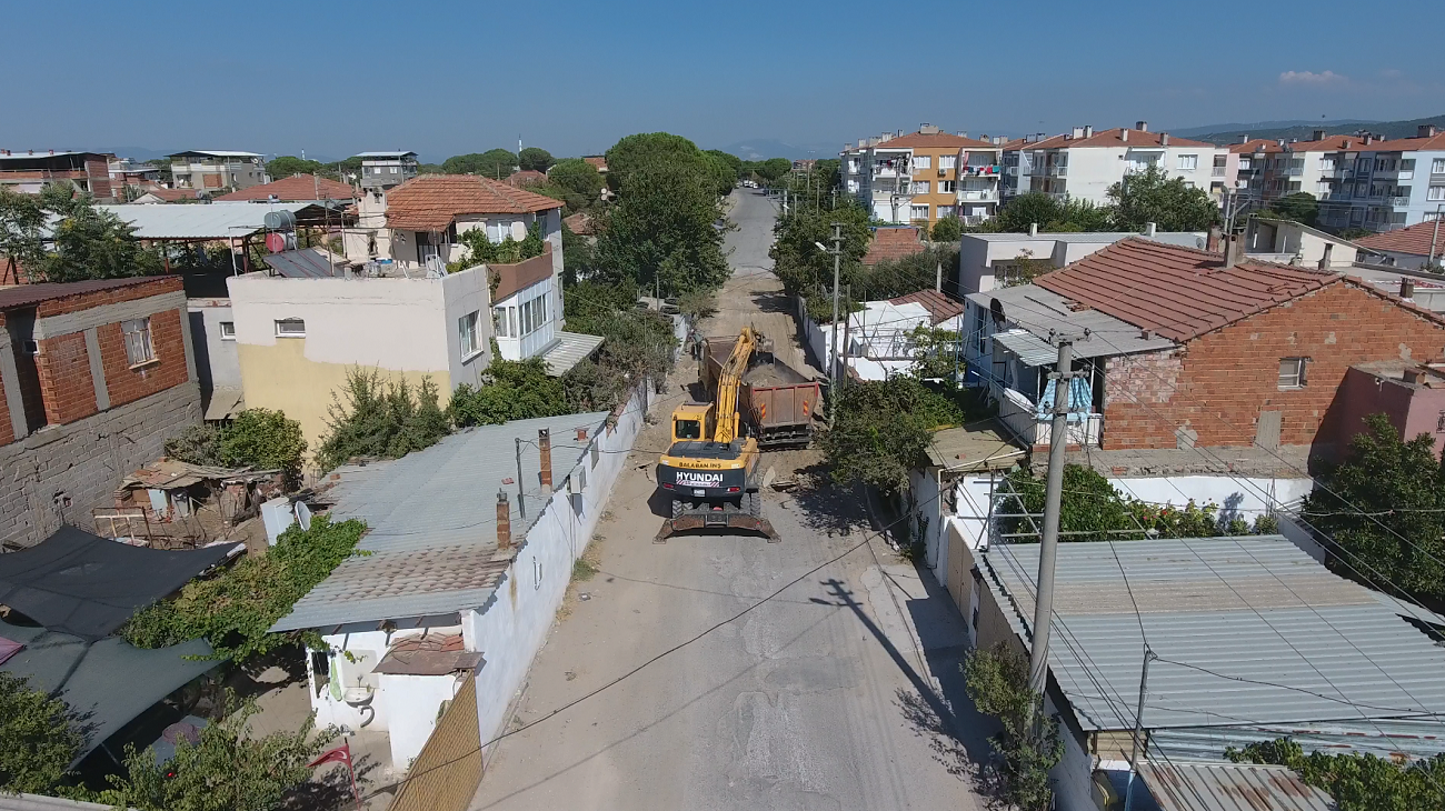 10 yıldır beklenen yol için düğmeye basıldı