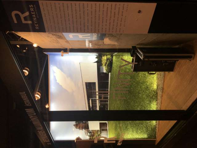 Reynaers, İnovatif Ürünü Hi-Finity’i Tanıttı