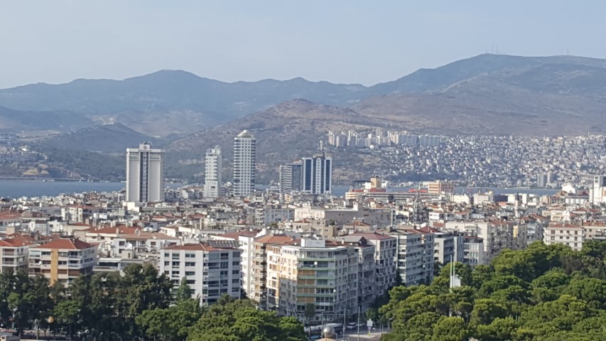 İzmir'de hangi bölgeler kentsel dönüşüme girmeli?