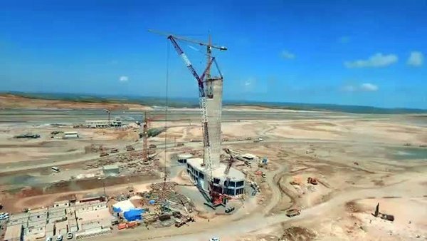 3. Havalimanı'nda Uçakların İnişlerini Kontrol Eden Kulede Sona Geliniyor