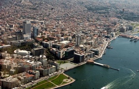 İzmir'de Mart Ayında Konut Satışları Azaldı