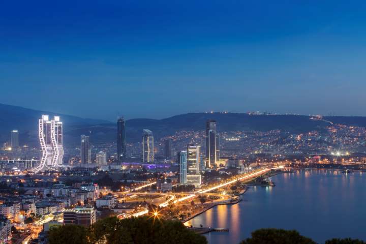 İzmir’de Gayrimenkul Yatırımında Öne Çıkan Bölgeler