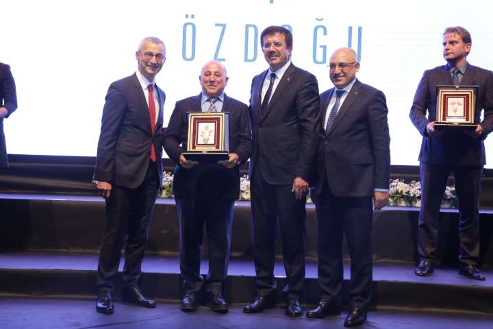 Egeli İhracat Şampiyonları Ödüllerini Aldı